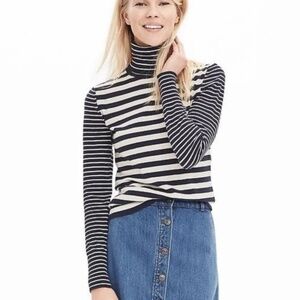 Banana Republic Cotton & Cashmere White Navy Blue Striped Turtleneck Sweater Med